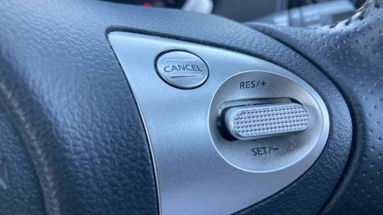 Nissan Juke 1.5 dCi N-Connecta 5dr Diesel Hatchback